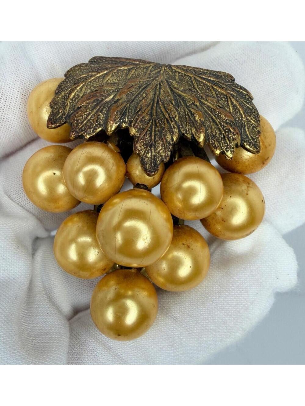 Vintage LARGE 2” Gold Tone Bunch Of Grapes Faux Pearl Antique Fur Clip 1930s